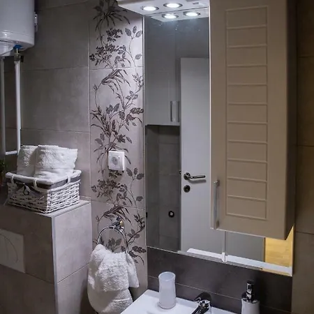 Perla Lux Apartment *