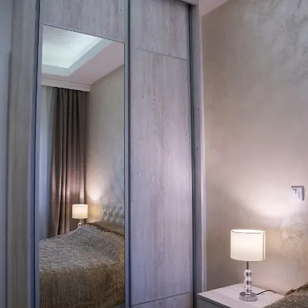 Perla Lux * 阿然德洛维克